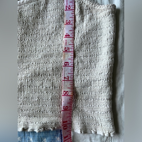 Brandy Melville Womens Cream Cropped Smocked Tank Top Ruched Ruffle Bow Small - Picture 8 of 9